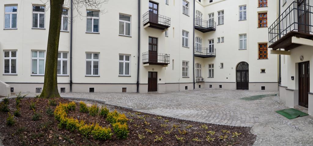 777 Apartaments Krasków Exterior foto