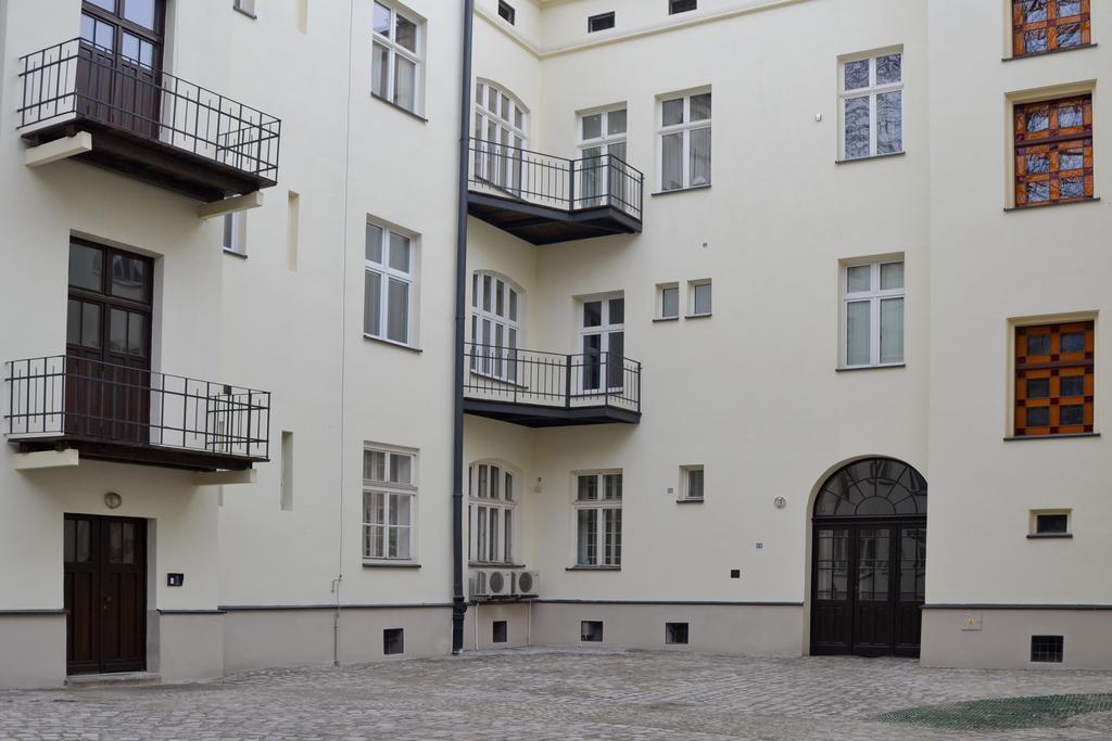 777 Apartaments Krasków Exterior foto