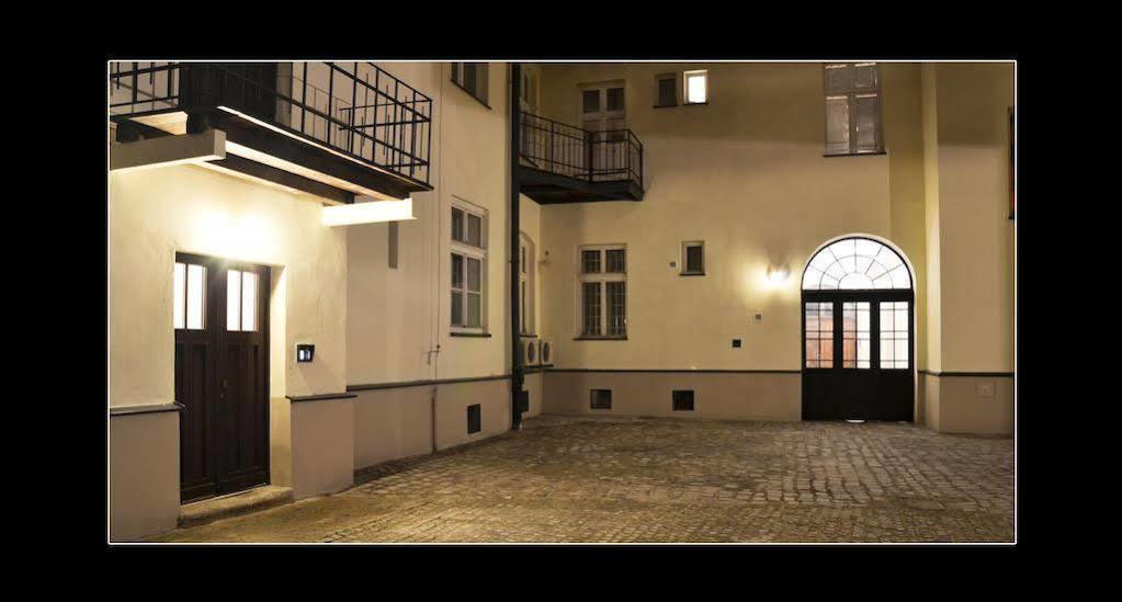 777 Apartaments Krasków Exterior foto